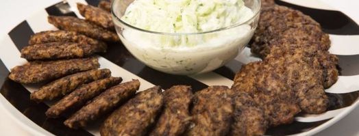 печеночные оладьи с рисом и соусом из огурца. Шаг 4