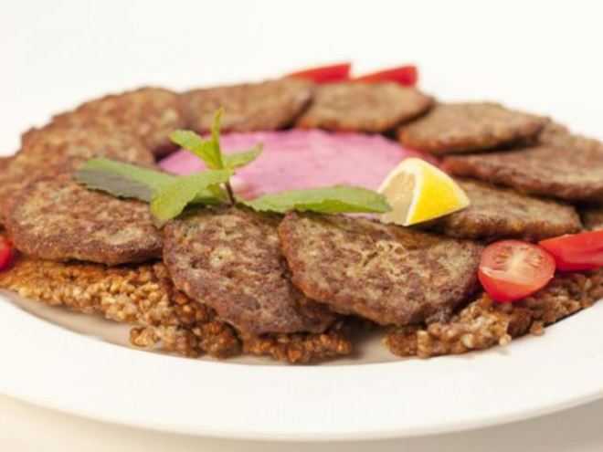 Рецепт печеночных оладий с сельдереем