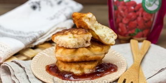 Пышные оладьи на теплом кефире