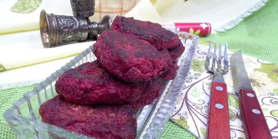 Свекольные оладьи