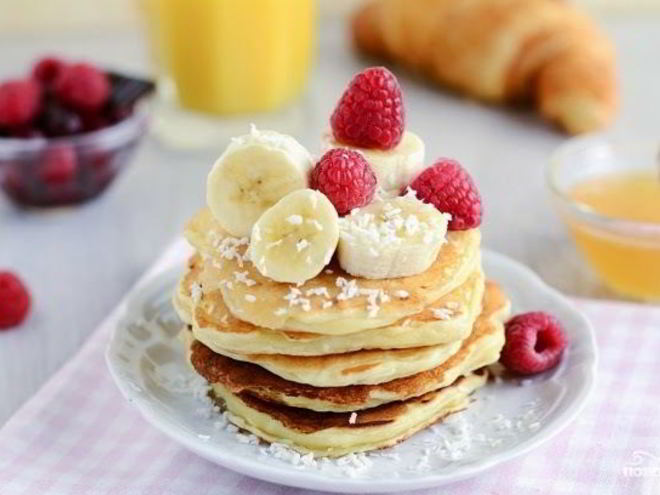 Рецепт творожных оладий с бананом