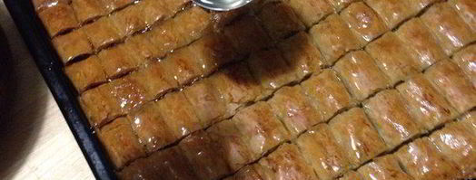 пахлава с грецкими орехами из теста фило. Шаг 9