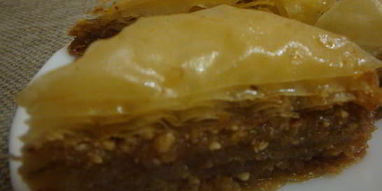 Пахлава с медом и лимонным соком