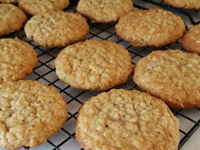 Рецепт ароматного овсяного печенья с корицей