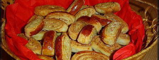 печенье к пиву с фисташками и крабовыми палочками. Шаг 2