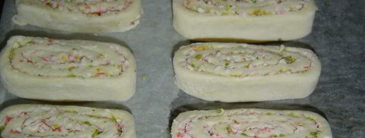 печенье к пиву с фисташками и крабовыми палочками. Шаг 4