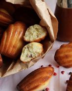 Печенье Мадлен с розовым перцем