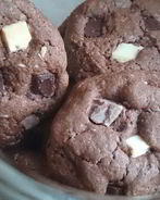 Печенье с тремя видами шоколада