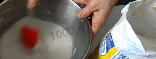 рогалики на молоке и дрожжах. Шаг 2