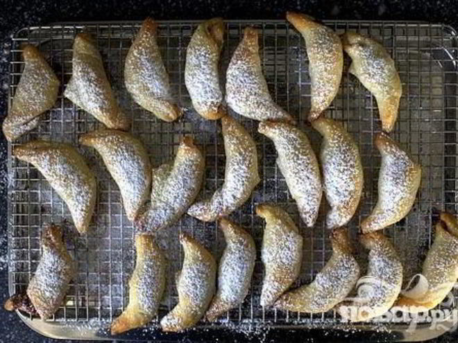 Рецепт рогаликов с джемом и сыром