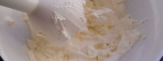 творожный десерт с печеньем и черникой. Шаг 2