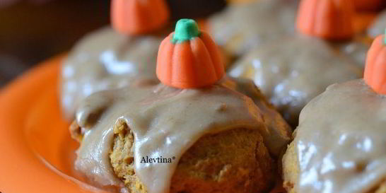 Тыквенные печенья в карамельной глазури