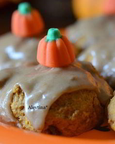 Тыквенные печенья в карамельной глазури