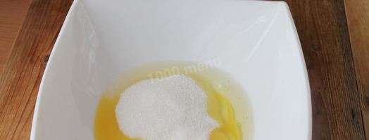 бисквитный пирог с клубникой. Шаг 2