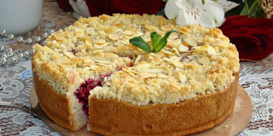 Брусничный пирог