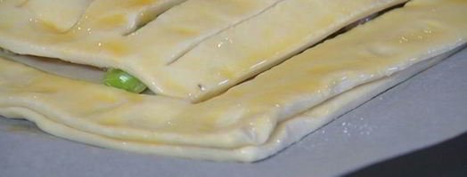 быстрый пирог с курицей и луком-пореем. Шаг 12