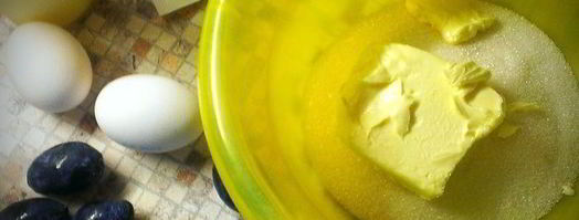 быстрый пирог со сливами. Шаг 2