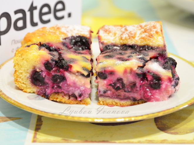 Рецепт черничного пирога на творожном тесте со сметанной заливкой