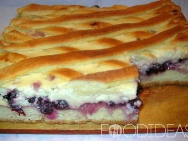 Рецепт дрожжевого пирога со смородиной