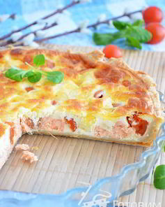 Итальянский киш с лососем и моцареллой