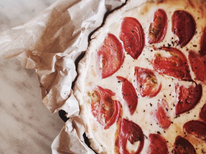 Рецепт киша с помидорами черри, базиликом и сыром