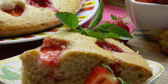 Клубнично-коричный пирог