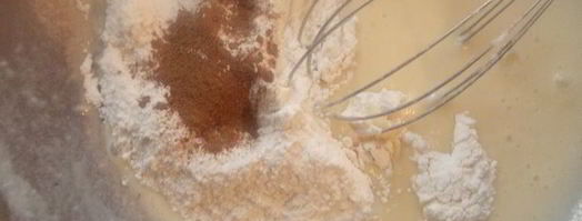 клубнично-вишневый пирог с корицей. Шаг 2