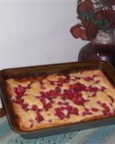 Легкий вишневый пирог