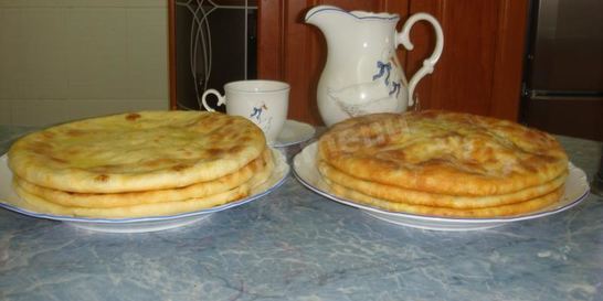 Осетинские пироги с зеленым луком