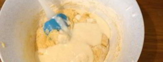 пирог на кефире с ягодами. Шаг 3