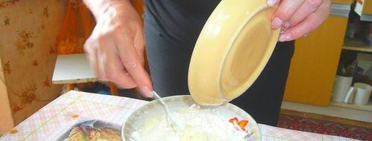 пирог на сковороде несладкий. Шаг 3