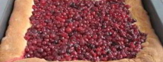 пирог с брусникой и сметаной. Шаг 7