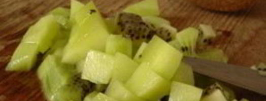 пирог с киви в мультиварке. Шаг 4