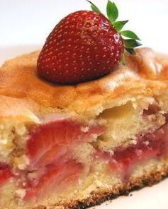 Пирог с клубникой в мультиварке