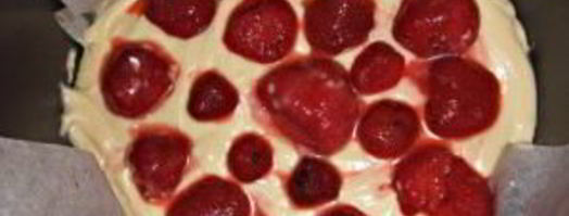 пирог с клубникой в мультиварке. Шаг 8