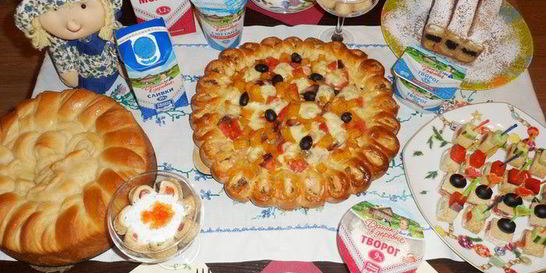 Пирог с лососем и моцареллой