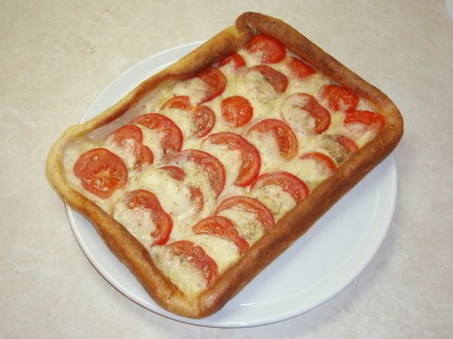 Рецепт пирога с помидорами и моцареллой