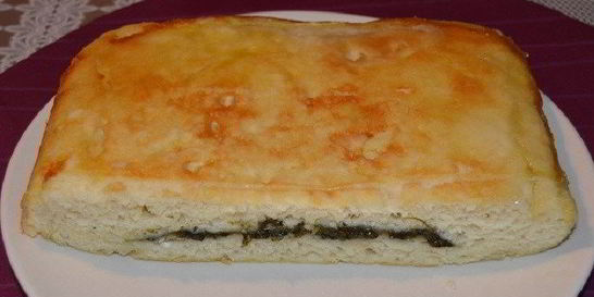 Пирог со щавелем из картофельного дрожжевого теста