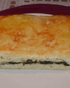 Пирог со щавелем из картофельного дрожжевого теста