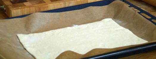 простой сырный пирог с луком. Шаг 5