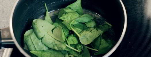 слоеный пирог с форелью и шпинатом. Шаг 2