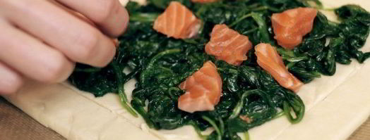 слоеный пирог с форелью и шпинатом. Шаг 6