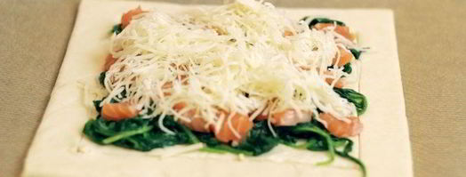 слоеный пирог с форелью и шпинатом. Шаг 7