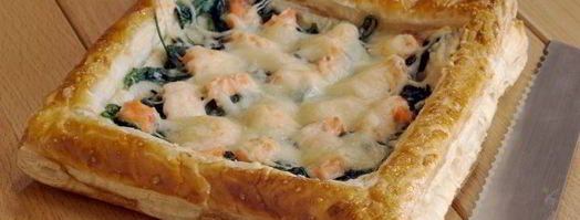 слоеный пирог с форелью и шпинатом. Шаг 10