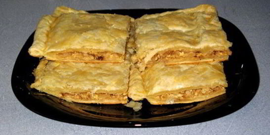 Слоеный пирог с капустой