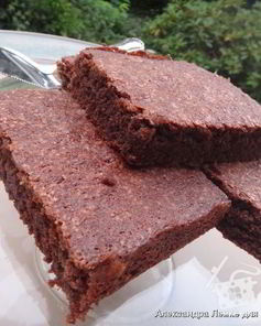 Сочный шоколадный пирог — просто и быстро