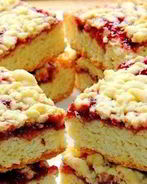 Тертый ванильный пирог с джемом