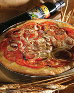 Традиционный греческий пирог с томатами и луком Ладения