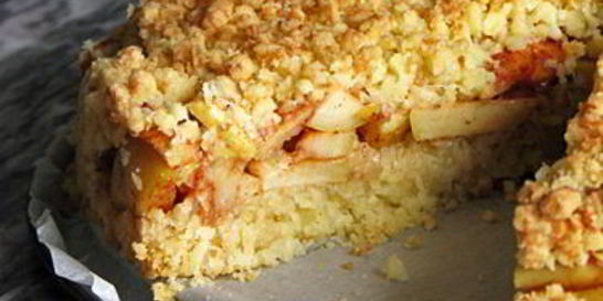 Яблочный пирог с крошкой