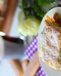 Яблочный пирог с печеньем савоярди